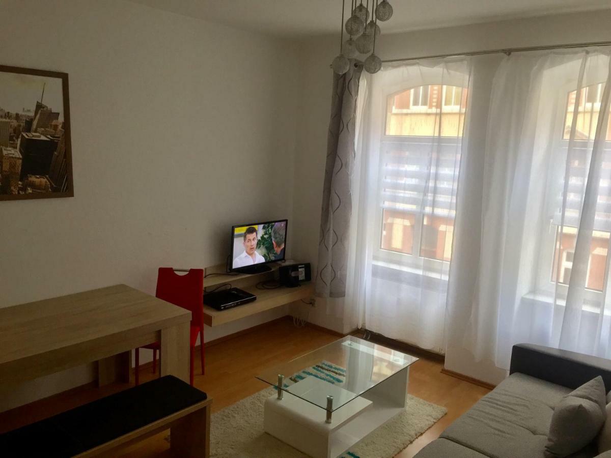 Ferienwohnung Am Schmidtstedter Knoten 埃尔福特 外观 照片